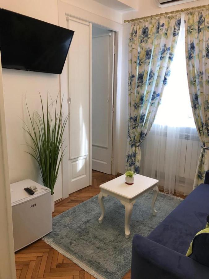 Victoria Luxury 11 Apartment