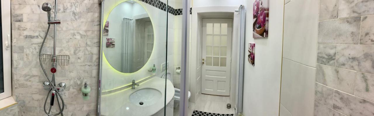 Victoria Luxury 11 Bucharest
