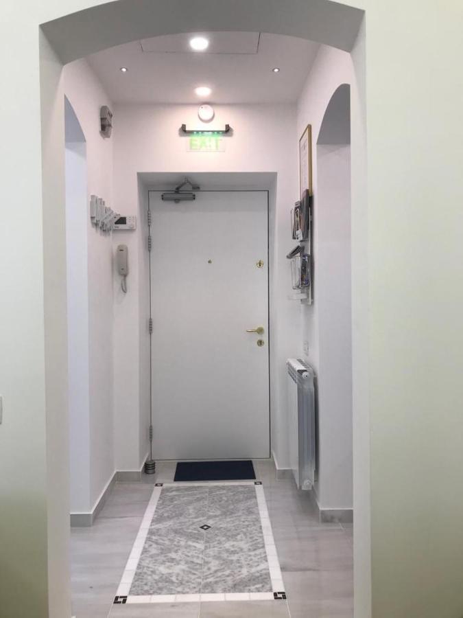Apartment Victoria Luxury 11 *